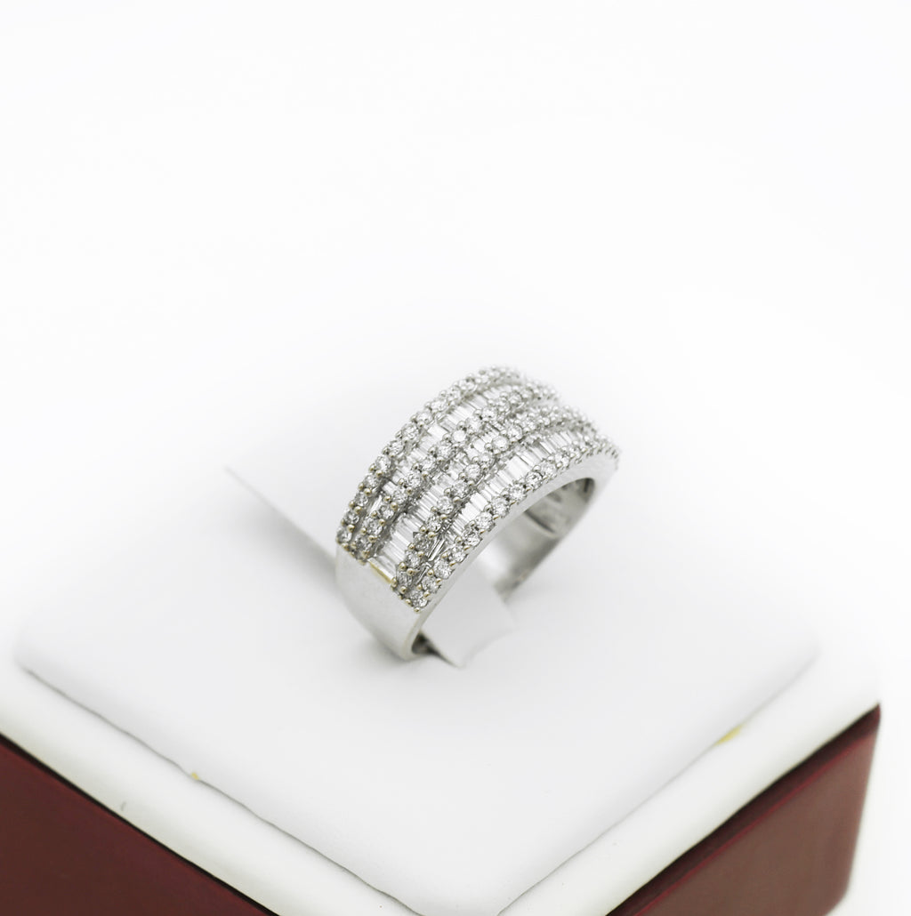 18K White Gold 2.0 tcw Diamonds Ring